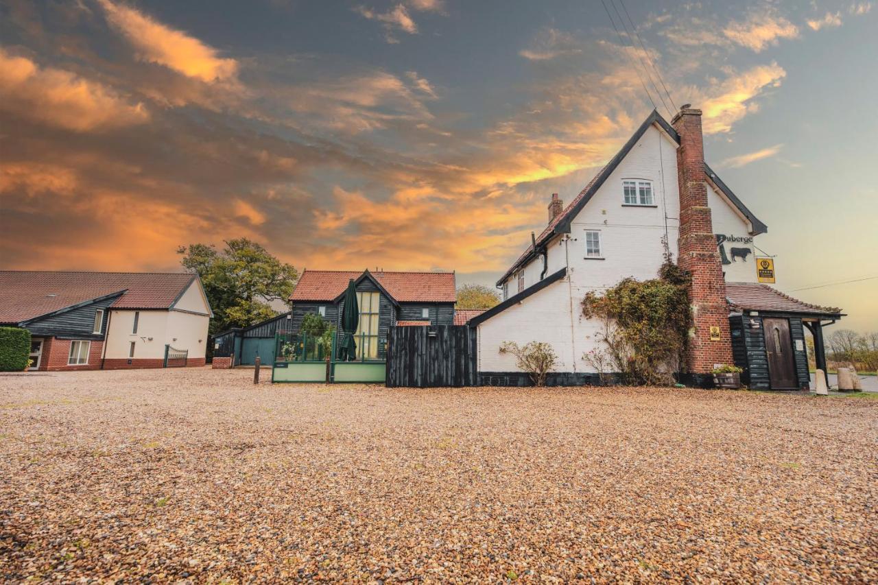 The Auberge Hotel Yaxley  Exterior foto